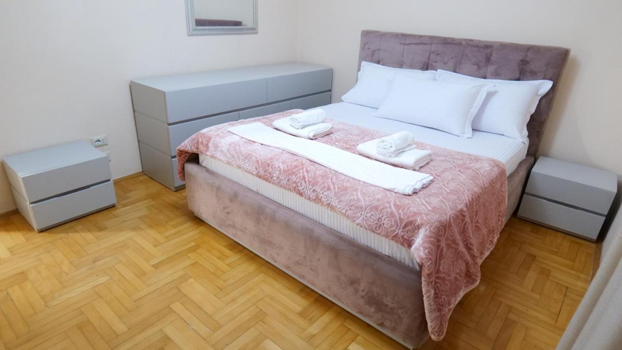 City Center Apartment Niko 04 Tiranë Luaran gambar
