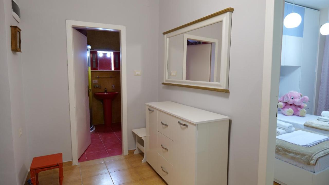 City Center Apartment Niko 04 Tiranë Luaran gambar